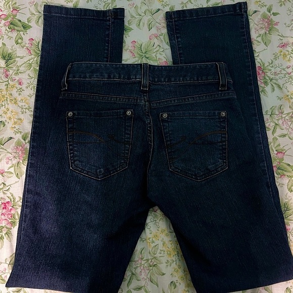 DKNY Low-Mid Rise Jeans - Picture 3 of 4